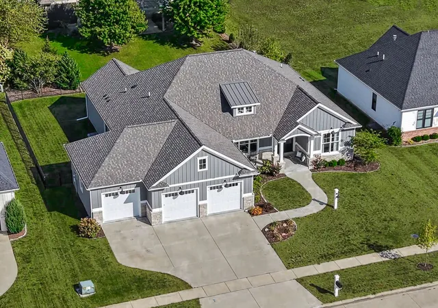 Photo 4 of Single family home for sale at 1414 Jacobs Blvd, Champaign, IL 61822 | MLS# 12654154 | Listing updated on 2026-10-09