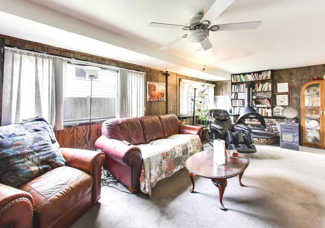 5th image of 2617 Summit Ave, Highland Park, IL 60035 | MLS# 12654175