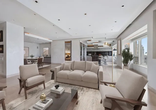 Photo 4 of Condo for sale at 800 N Michigan Ave #3301, Chicago, IL 60611 | MLS# 12654190 | Listing updated on 2026-09-01