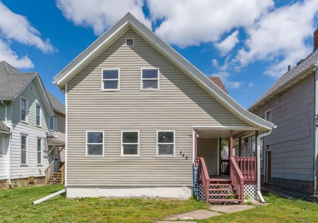 Single family home for sale at 548 7th Avenue, Clinton, IA 52732 | MLS# 12654555