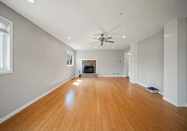 Photo 3 of Single family home for sale at 701 Oakton St, Park Ridge, IL 60068 | MLS# 12654612 | Listing updated on 2026-10-09
