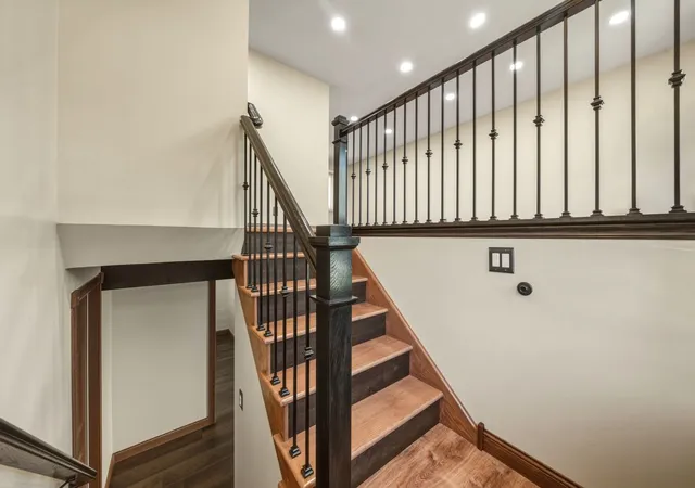 Photo 1 of Single family home for sale at 412 Sherwood Dr, Streamwood, IL 60107 | MLS# 12654622 | Listing updated on 2026-10-10