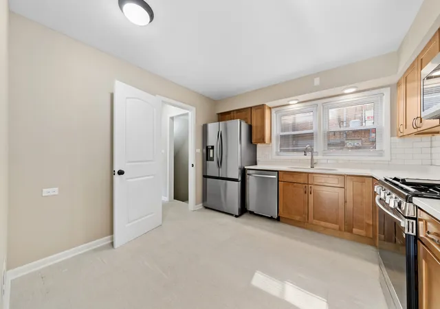 5th image of 3518 W Main St, Skokie, IL 60076 | MLS# 12654793