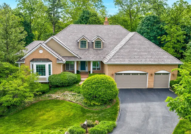 Photo 1 of Sale Pending at 21739 W Jupiter Ct, Mundelein, IL 60060 | MLS# 12654865 | Listing updated on 2026-09-19