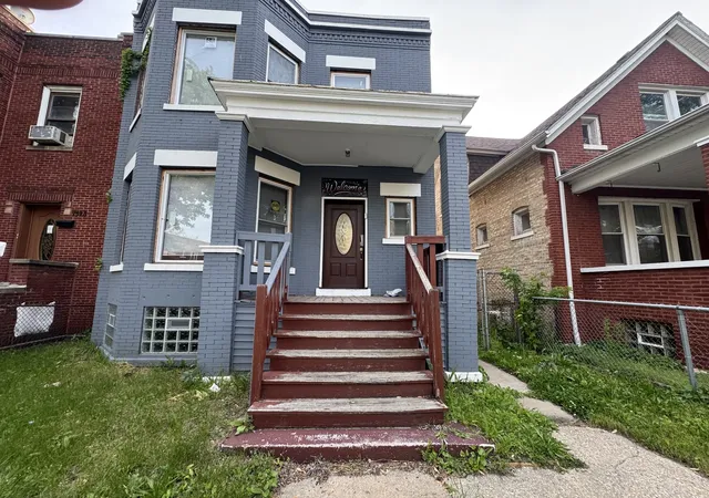 Photo 3 of Single family home for sale at 7324 S Blackstone Ave, Chicago, IL 60619 | MLS# 12654956 | Listing updated on 2026-09-14