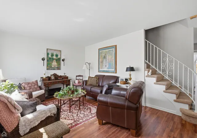 Homes for sale in Glenview, IL | 2154 Rugen Rd #A, Glenview, IL 60026 | MLS# 12655008