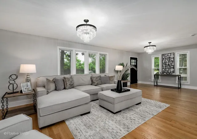 Photo 3 of Single family home for sale at 1950 Monroe Ave, Glenview, IL 60025 | MLS# 12655084 | Listing updated on 2026-09-21