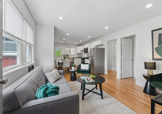 Homes for sale in Chicago, IL | 6969 N Ashland Blvd #304, Chicago, IL 60626 | MLS# 12655107