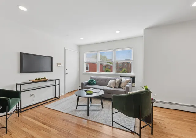 Homes for sale in Chicago, IL | 6969 N Ashland Blvd #304, Chicago, IL 60626 | MLS# 12655107