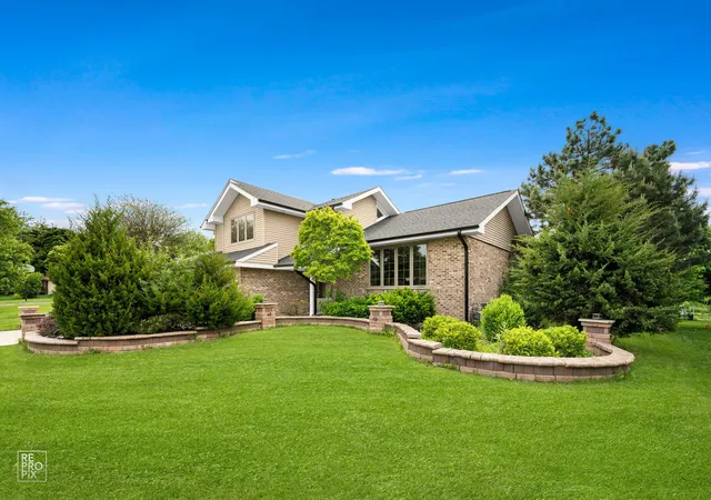 2nd image of 9041 Sunrise Ln, Orland Park, IL 60462 | MLS# 12655111