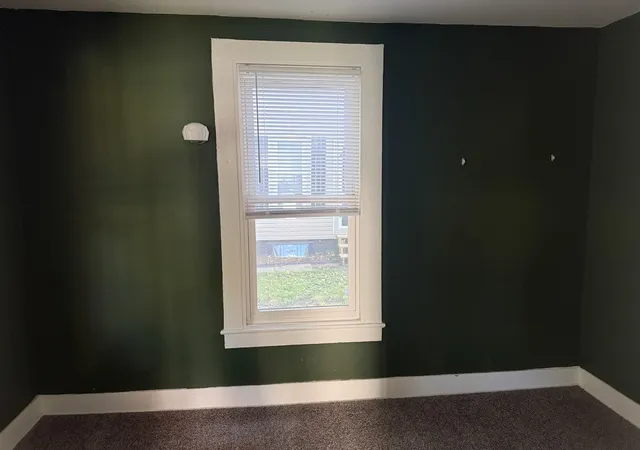 Photo 4 of Single family home for sale at 2518 5th Avenue, Moline, IL 61265 | MLS# 12655299 | Listing updated on 2026-10-07