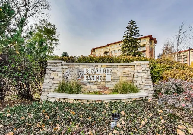 Homes for sale in Wheeling, IL | 45 Prairie Park Dr #308, Wheeling, IL 60090 | MLS# 12655399