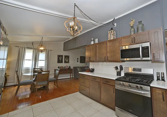 5th image of 706 Catlin St, Ottawa, IL 61350 | MLS# 12655587