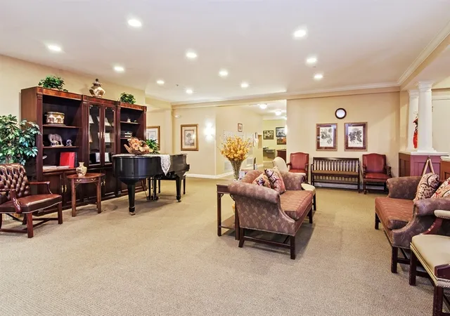 5th image of 605 Barrington Ave #358, East Dundee, IL 60118 | MLS# 12655765