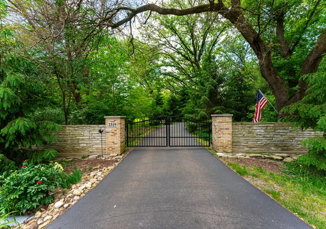 Homes for sale in Bull Valley, IL | 2319 Thompson Rd, Bull Valley, IL 60097 | MLS# 12655801