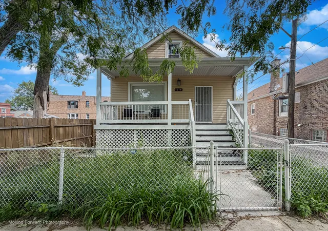 1st image of 1016 W 57th St, Chicago, IL 60621 | MLS# 12655920