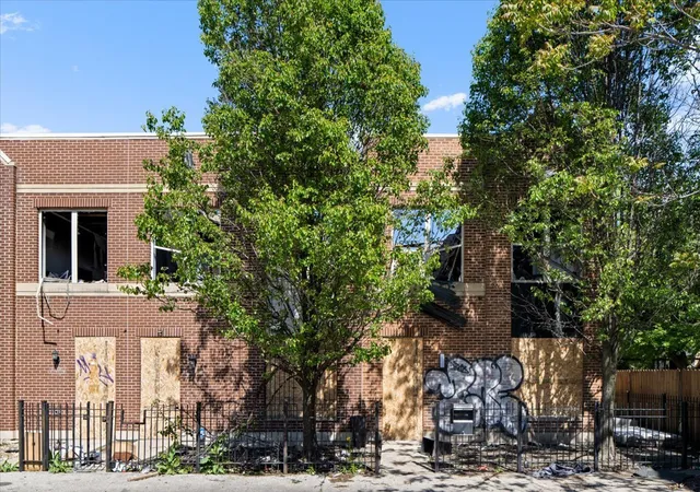 1st image of 3149 W Lexington St #4, Chicago, IL 60612 | MLS# 12655921