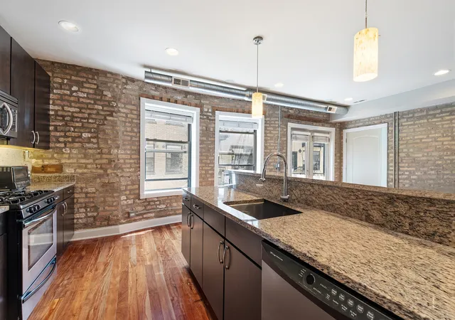 Homes for sale in Chicago, IL | 4442 N Damen Ave #3E, Chicago, IL 60625 | MLS# 12655936