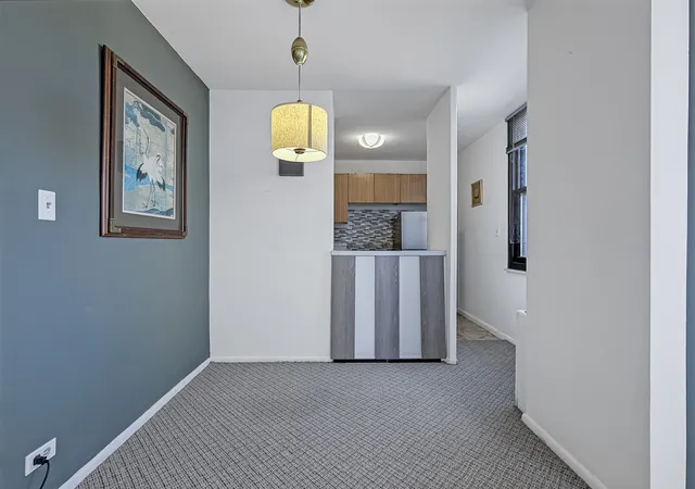 5th image of 5701 N Sheridan Rd #6D, Chicago, IL 60660 | MLS# 12656036