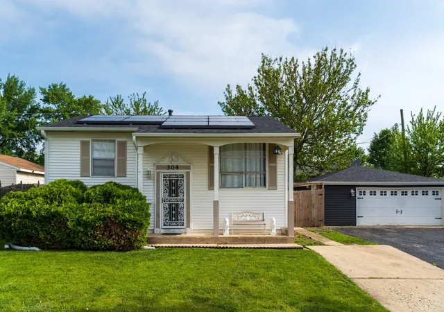 Homes for sale in Romeoville, IL | 304 Hamrick Ave, Romeoville, IL 60446 | MLS# 12656049