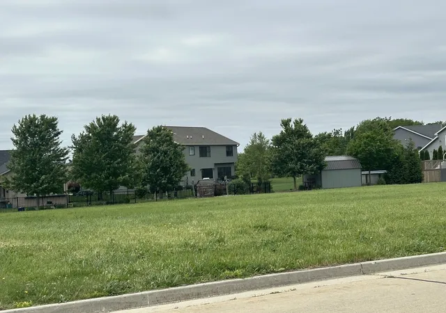 Homes for sale in Hudson, IL | 1406 S Mclean St, Hudson, IL 61748 | MLS# 12656066
