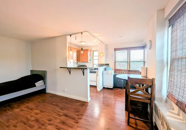 Homes for sale in Chicago, IL | 2610 W Balmoral Ave #306, Chicago, IL 60625 | MLS# 12656160