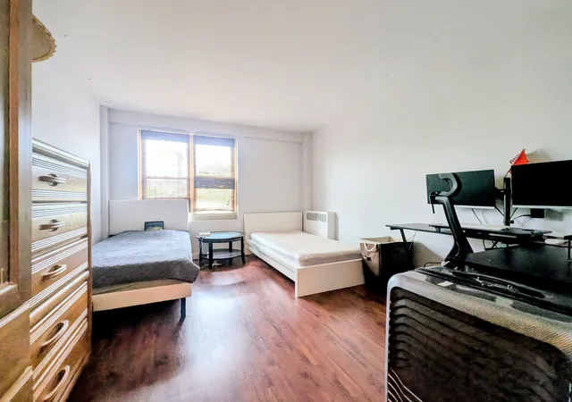 Homes for sale in Chicago, IL | 2610 W Balmoral Avenue, Chicago, IL 60625 | Houzeo