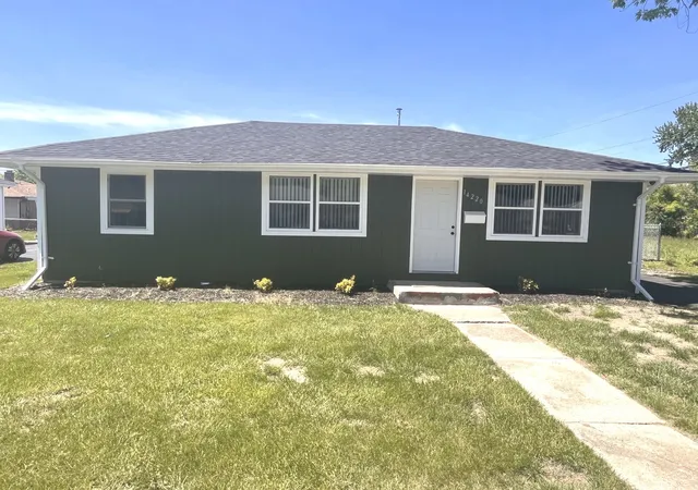 Homes for sale in Dixmoor, IL | 14220 Marshfield Ave, Dixmoor, IL 60426 | MLS# 12656270