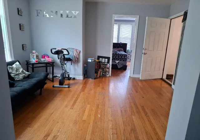 3rd image of 10941 S Wentworth Ave, Chicago, IL 60628 | MLS# 12656322