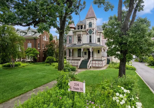 38th image of 214 S State St, Elgin, IL 60123 | MLS# 12656406