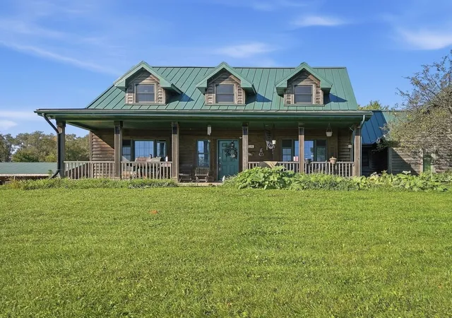 Single family home for sale at 11119 White Oaks Rd, Harvard, IL 60033 | MLS# 12656509