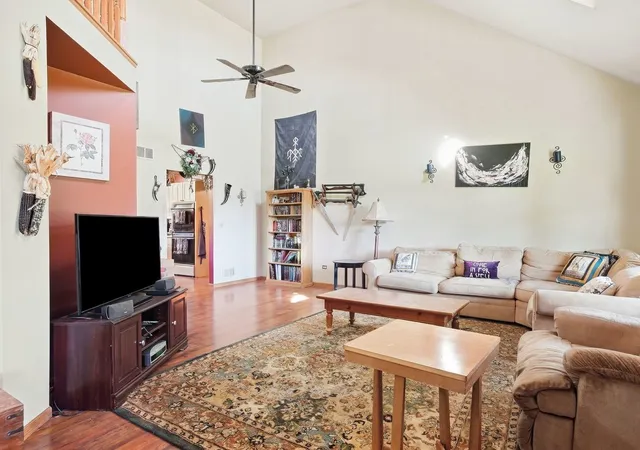 Photo 3 of Single family home for sale at 11119 White Oaks Rd, Harvard, IL 60033 | MLS# 12656509 | Listing updated on 2026-10-20
