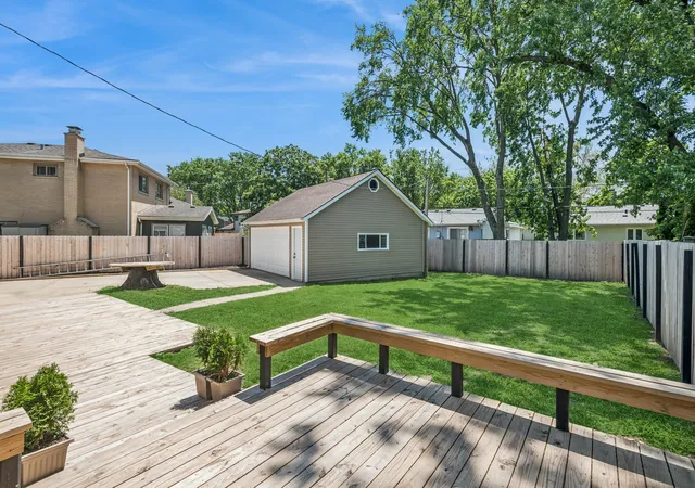 22nd image of 319 W Central Ave, Lombard, IL 60148 | MLS# 12656518