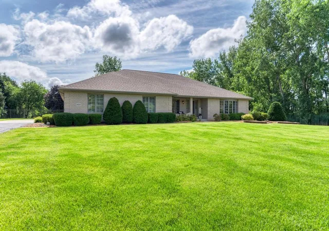 Homes for sale in Manhattan, IL | 24031 S Schoolhouse Rd, Manhattan, IL 60442 | MLS# 12656561