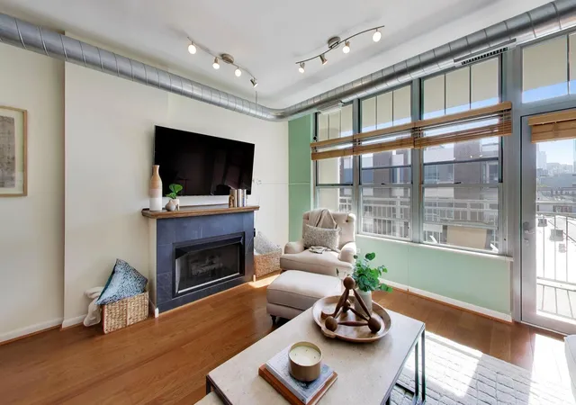 Homes for sale in Chicago, IL | 1200 W Monroe St #502, Chicago, IL 60607 | MLS# 12656585