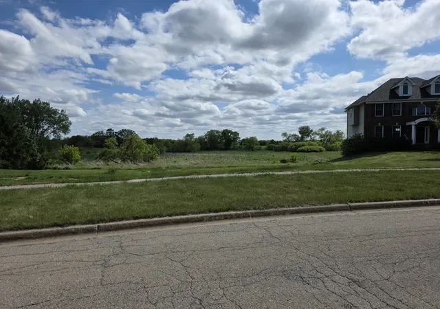 Homes for sale in Hampshire, IL | 1375 Pheasant Trl, Hampshire, IL 60140 | MLS# 12656682