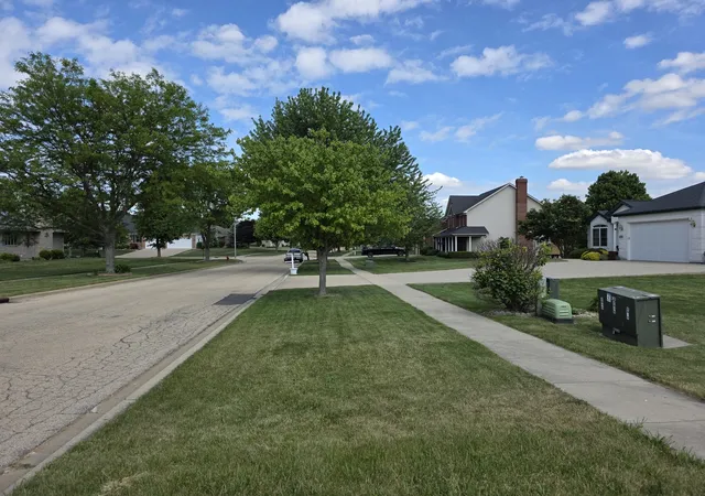 Homes for sale in Hampshire, IL | 1375 Pheasant Trl, Hampshire, IL 60140 | MLS# 12656682