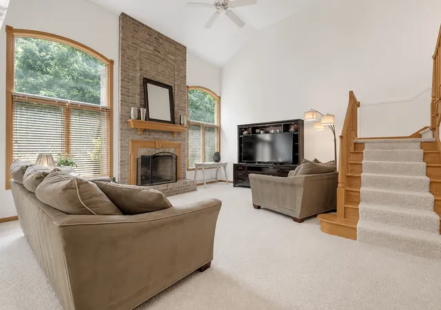 Homes for sale in Downers Grove, IL | 2255 Durand Dr, Downers Grove, IL 60515 | MLS# 12656793