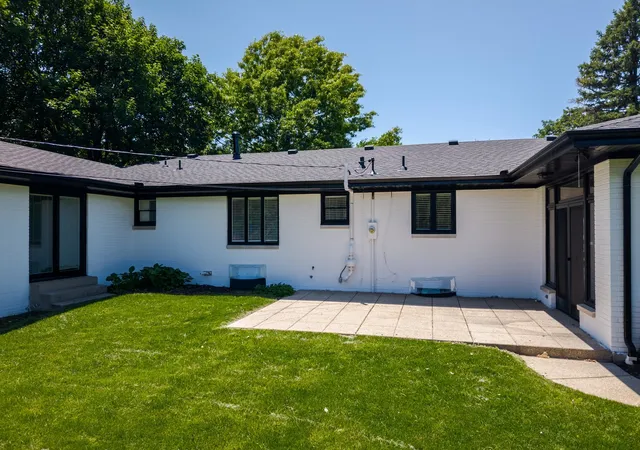 Homes for sale in Bloomington, IL | 206 Imperial Dr, Bloomington, IL 61701 | MLS# 12656820