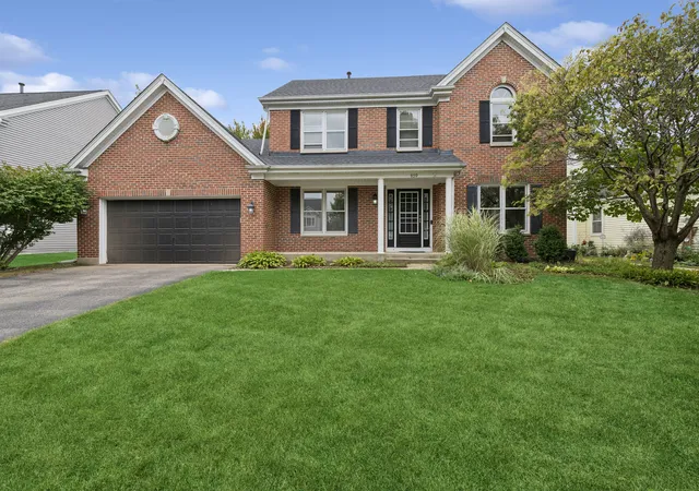 Photo 1 of Single family home for sale at 859 Big Bear Trl, Cary, IL 60013 | MLS# 12656833 | Listing updated on 2026-09-22