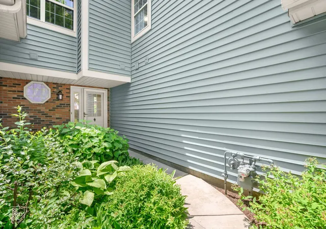 2nd image of 1008 Rockport Dr #1008, Carol Stream, IL 60188 | MLS# 12656868