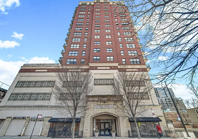 Homes for sale in Chicago, IL | 5 E 14Th Pl #1204, Chicago, IL 60605 | MLS# 12656938