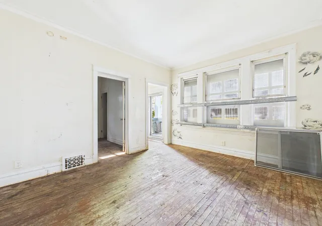 Homes for sale in Chicago, IL | 1327 W 72Nd Pl, Chicago, IL 60636 | MLS# 12656963