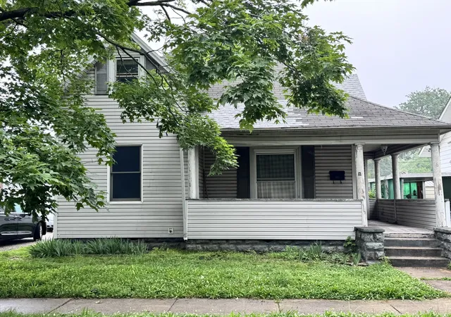 Photo 1 of Single family home for sale at 620 E Noleman St, Centralia, IL 62801 | MLS# 12657014 | Listing updated on 2026-06-09