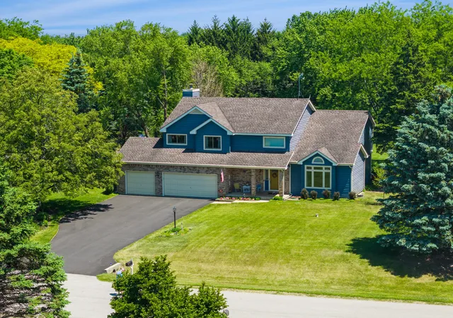 Homes for sale in Spring Grove, IL | 8814 Galleria Ct, Spring Grove, IL 60081 | MLS# 12657026