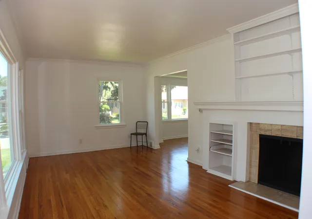 Photo 1 of Single family home for sale at 1611 Coffelt Ave, Davenport, IA 52803 | MLS# 12657083 | Listing updated on 2026-10-11