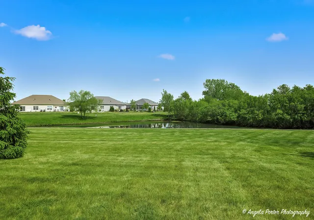 3rd image of 1004 Monroe Ave, Mc Henry, IL 60050 | MLS# 12657186