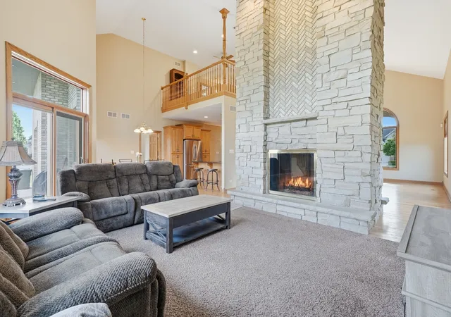 2nd image of 408 Siesta Dr, New Lenox, IL 60451 | MLS# 12657189