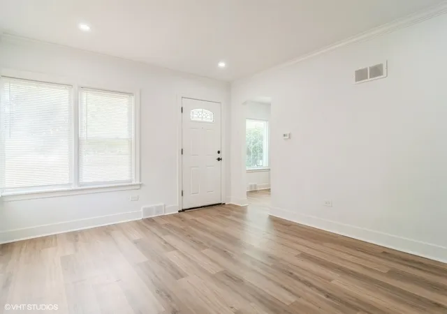 Photo 2 of Sale Pending at 5809 N Rogers Ave, Chicago, IL 60646 | MLS# 12657191 | Listing updated on 2026-09-17