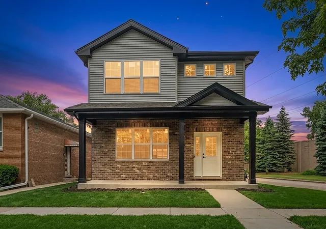 Photo 3 of Single family home for sale at 7630 W 66th Street, Bedford Park, IL 60501 | MLS# 12657205 | Listing updated on 2026-08-04